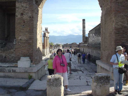 Pat at Pompeii